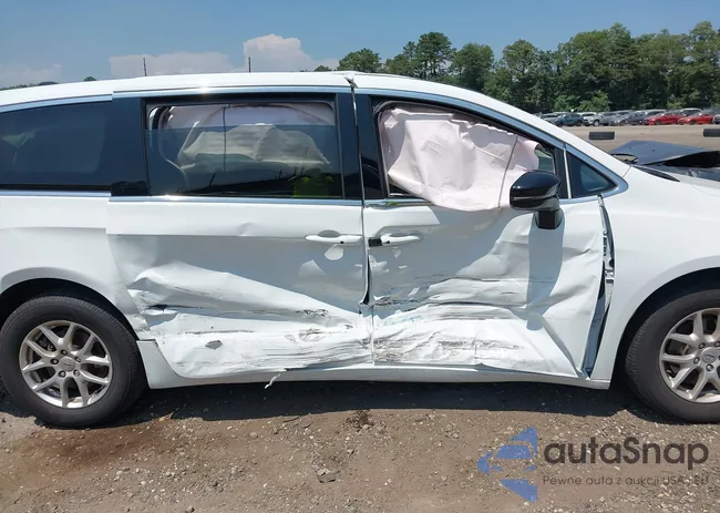 2C4RC1CG8RR146825: 42836383