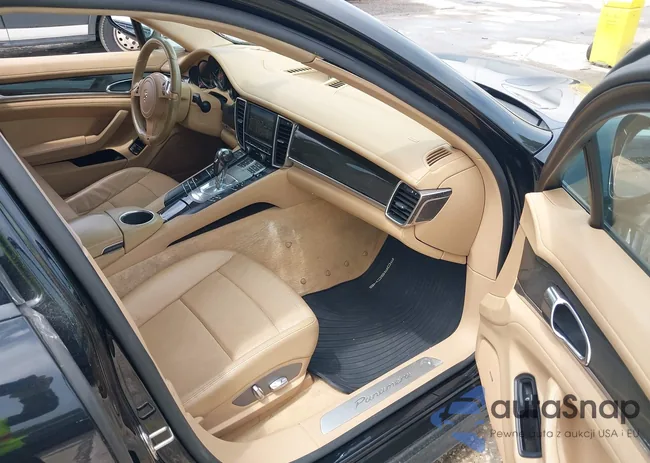 WP0AA2A70BL010697: 42835476