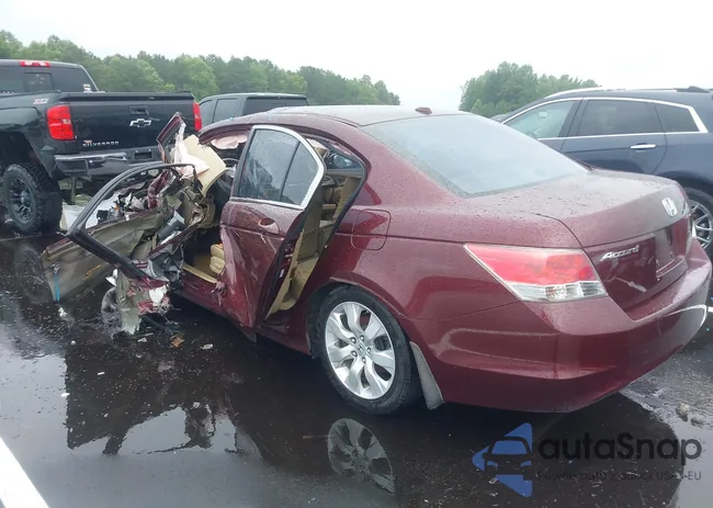 1HGCP2F85AA027161: 42835685