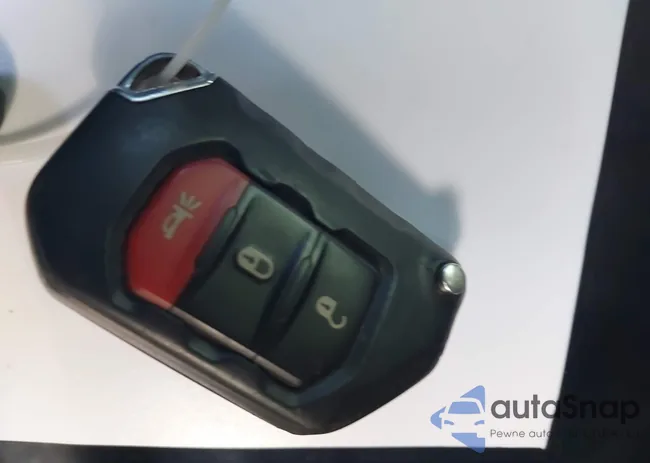 1C4HJXFGXMW841582: 42836880