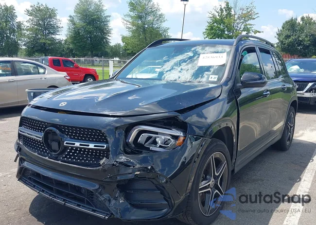 W1N4M4HB2NW197642: 42836933