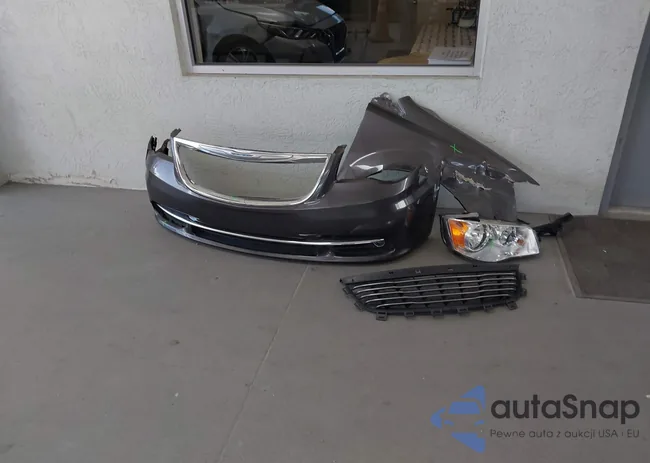 2C4RC1CG9FR674840: 42837352