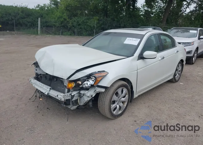 1HGCP3F84AA002709: 42836465