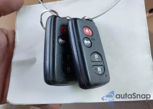 4T1BK3DB6CU453001: 42837978