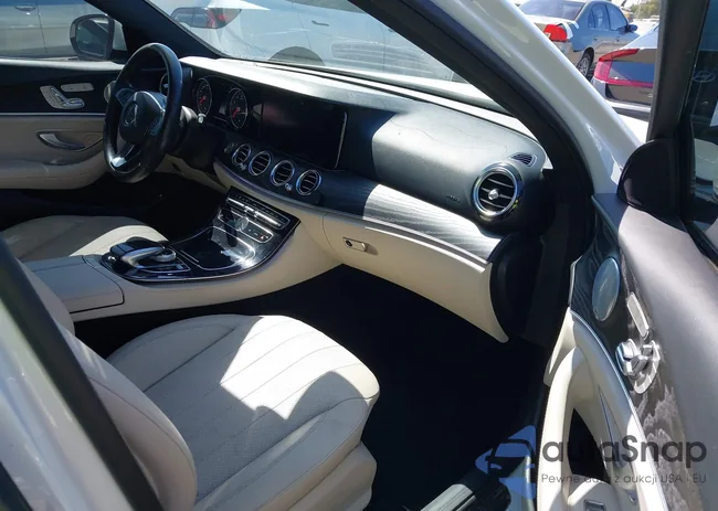 WDDZF4JB3HA257176: 42837841