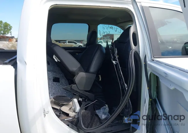 3C6UR5DLXJG368196: 42839196