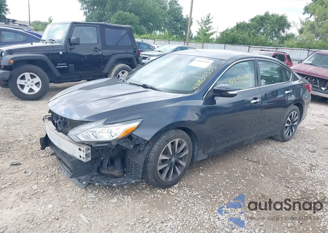 1N4AL3AP9JC124377: 42839335