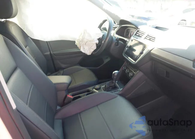 3VV2B7AX9LM102505: 42838573