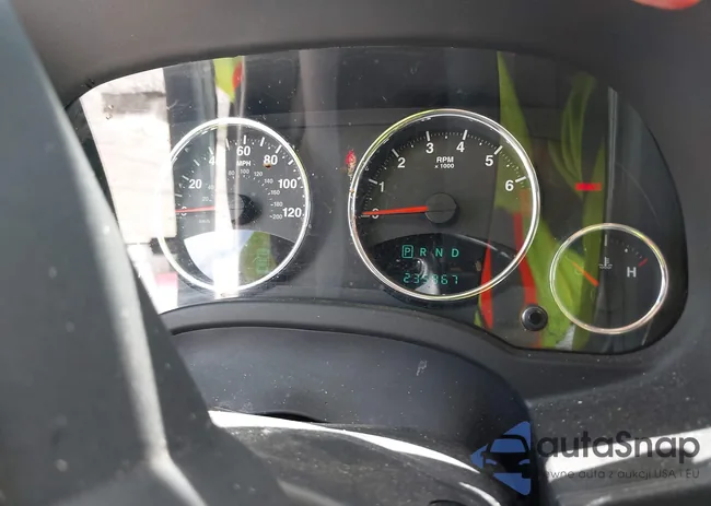 1C4NJDCBXDD215083: 42838705