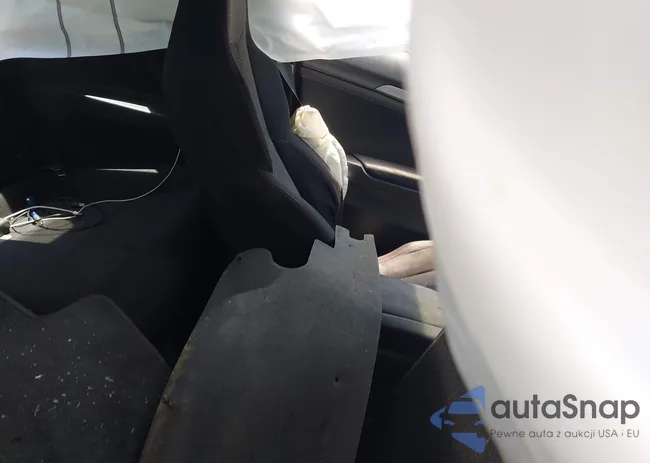 2HGFC3A5XJH751425: 42839452