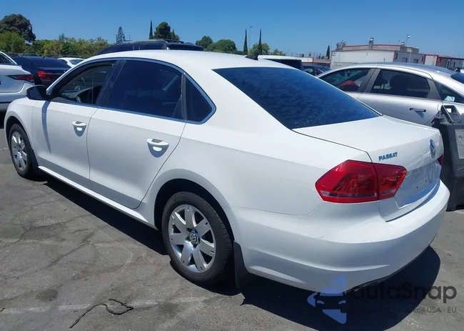 1VWBN7A35DC039423: 42839546