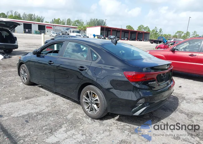 3KPF24AD9PE581299: 42839763