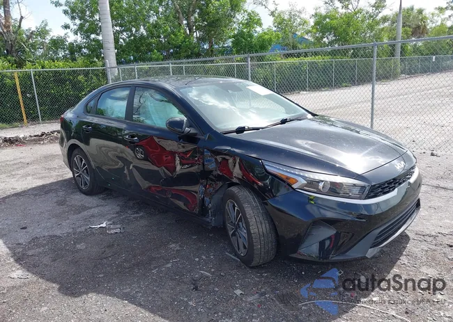 3KPF24AD9PE581299: 42839763