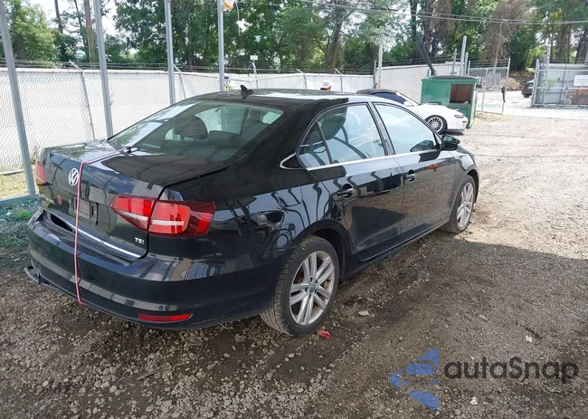 3VWL17AJ4HM299878: 42841108