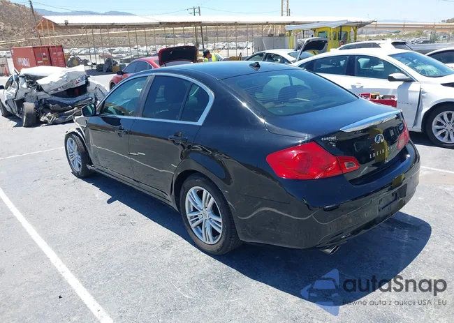 JN1CV6AP6DM305324: 42841276