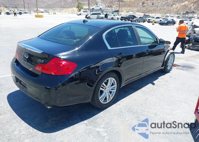 JN1CV6AP6DM305324: 42841276