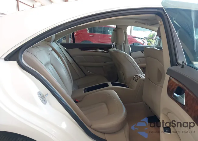 WDDLJ9BB3DA073950: 42841296