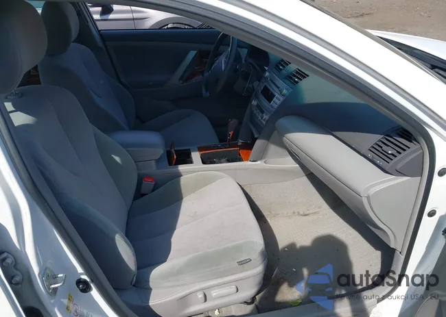 4T4BF3EK9AR039801: 42841396