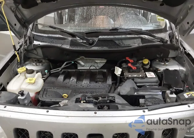 1C4NJRFBXGD737676: 42842042