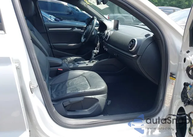 WAUACGFF7F1028216: 42841789