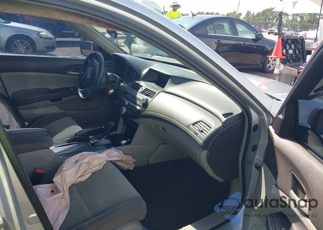 1HGCP26359A034112: 42841830