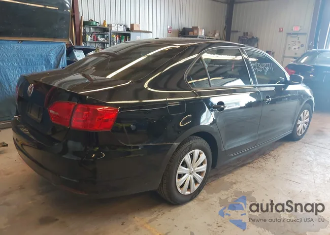 3VW2K7AJ9EM407707: 42843271