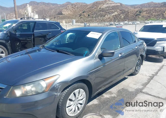 1HGCP2F34BA136779: 42843382