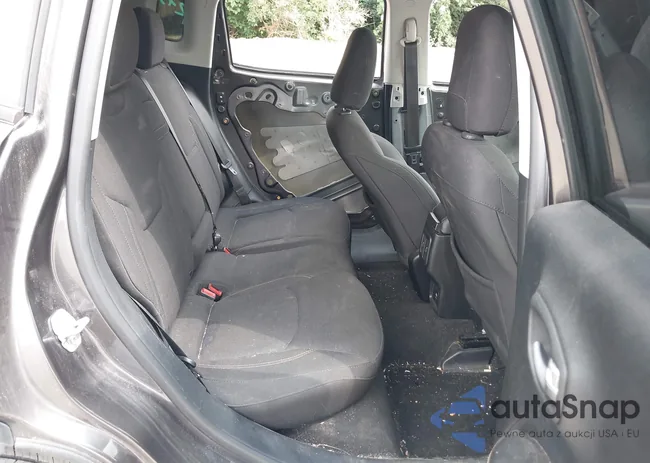 3C4NJCAB5JT124631: 42842644