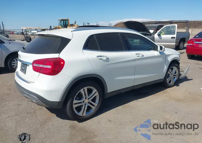 WDCTG4EB3GJ233461: 42842840