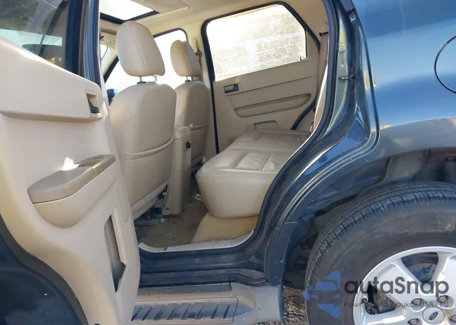 1FMCU03168KE68171: 42844021