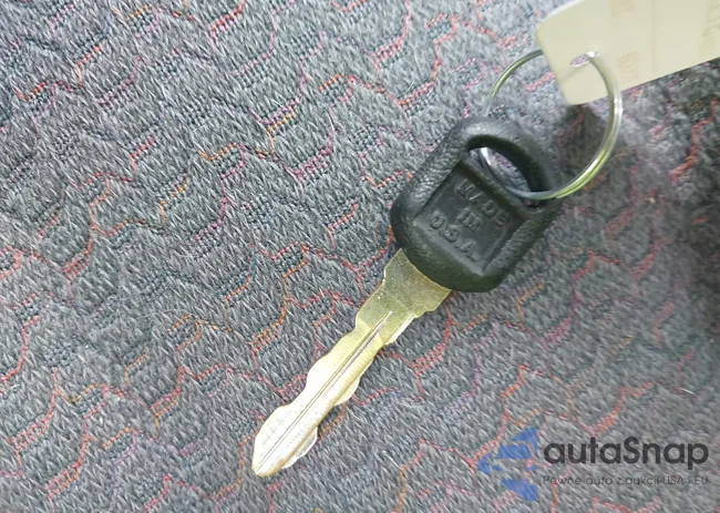 1G2JB52F527374700: 42844988