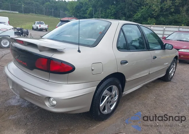 1G2JB52F527374700: 42844988