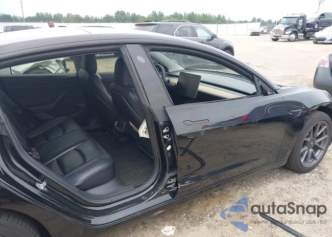 5YJ3E1EB8NF104629: 42845169