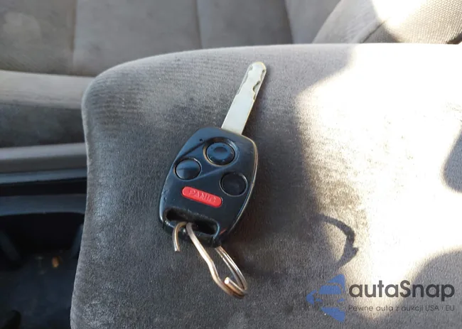 2HGFA168X8H507877: 42845324