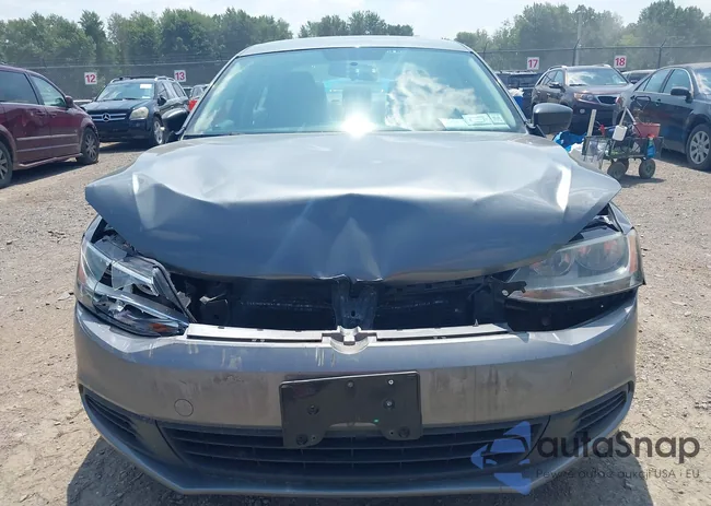 3VW2K7AJ3DM412139: 42845358