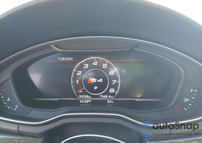 WAUB4AF40JA121164: 42846027