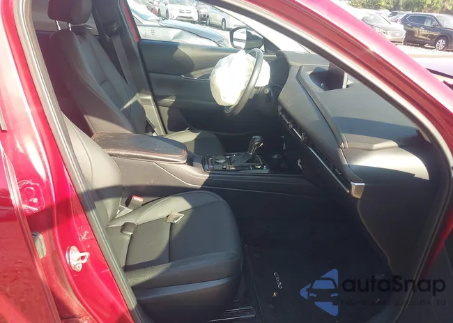 3MVDMBBM8RM619374: 42846175