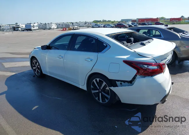 1N4AL3AP2JC113043: 42846236