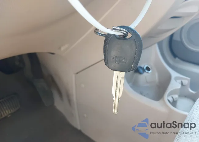 KNDJF724X87505364: 42846291