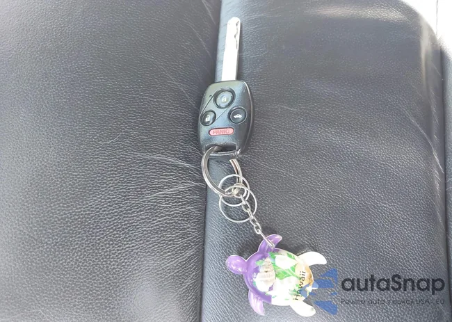 1HGCP2F65CA047458: 42845582