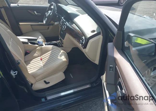 WDCGG8JB6EG302104: 42845689