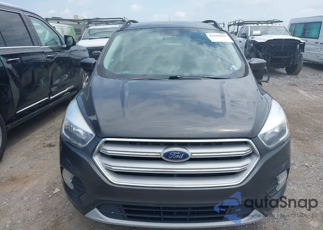 1FMCU0GD8JUC04352: 42846439