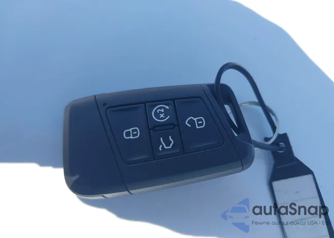 3VV2B7AX7PM020066: 42846769