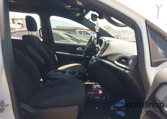 2C4RC1FG8MR510150: 42848149