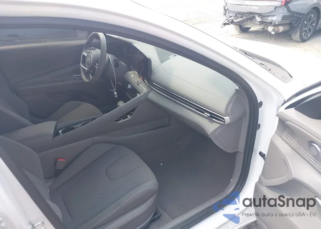 KMHLS4DG2RU665943: 42848246