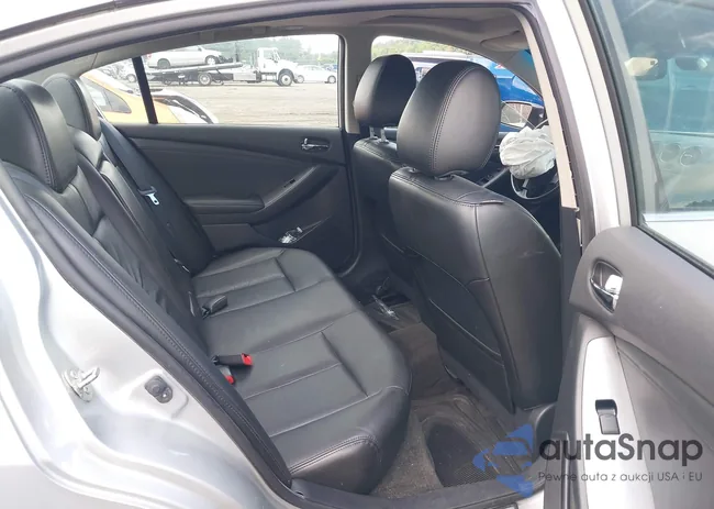 1N4AL2AP7CN439082: 42848331