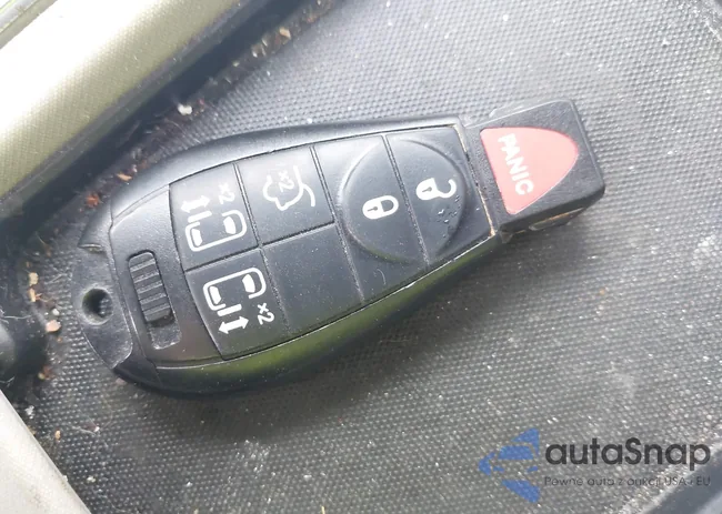 2C4RC1BG1GR282373: 42847555