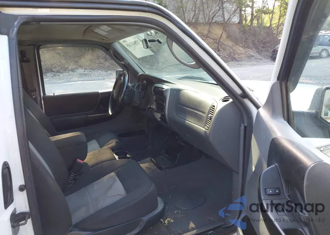 1FTKR4EE4APA65405: 42849165