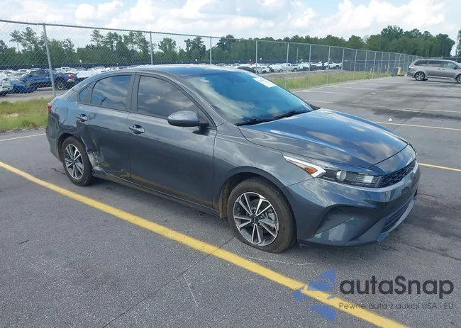 3KPF24AD1PE596802: 42849179