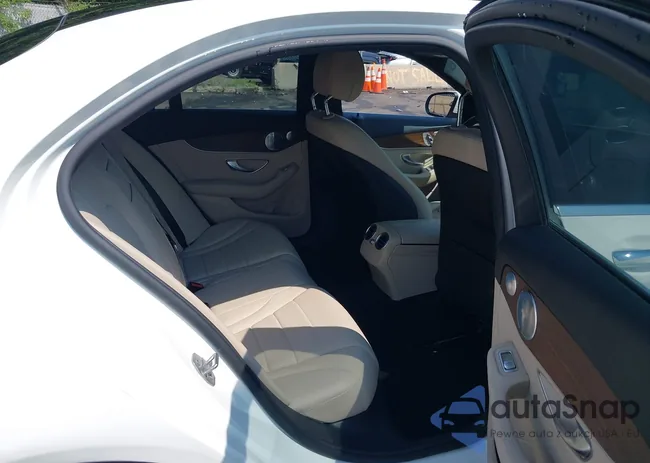 W1KWF8EB2MR610734: 42849229